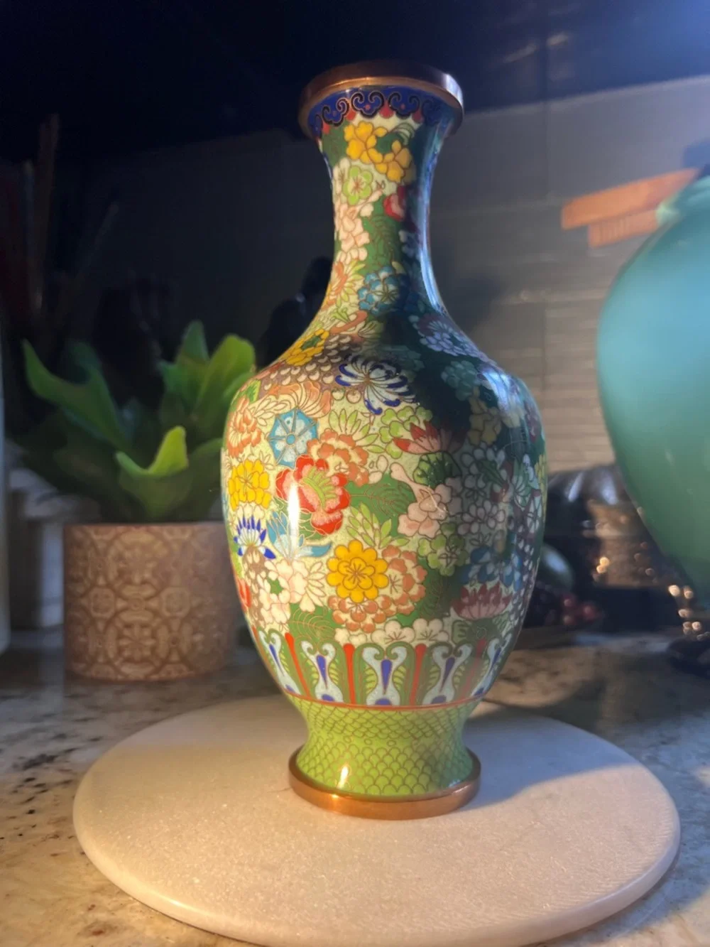 Vintage Green Floral Cloisonne Vase, Price reflects it is like new - Picture 5 of 12